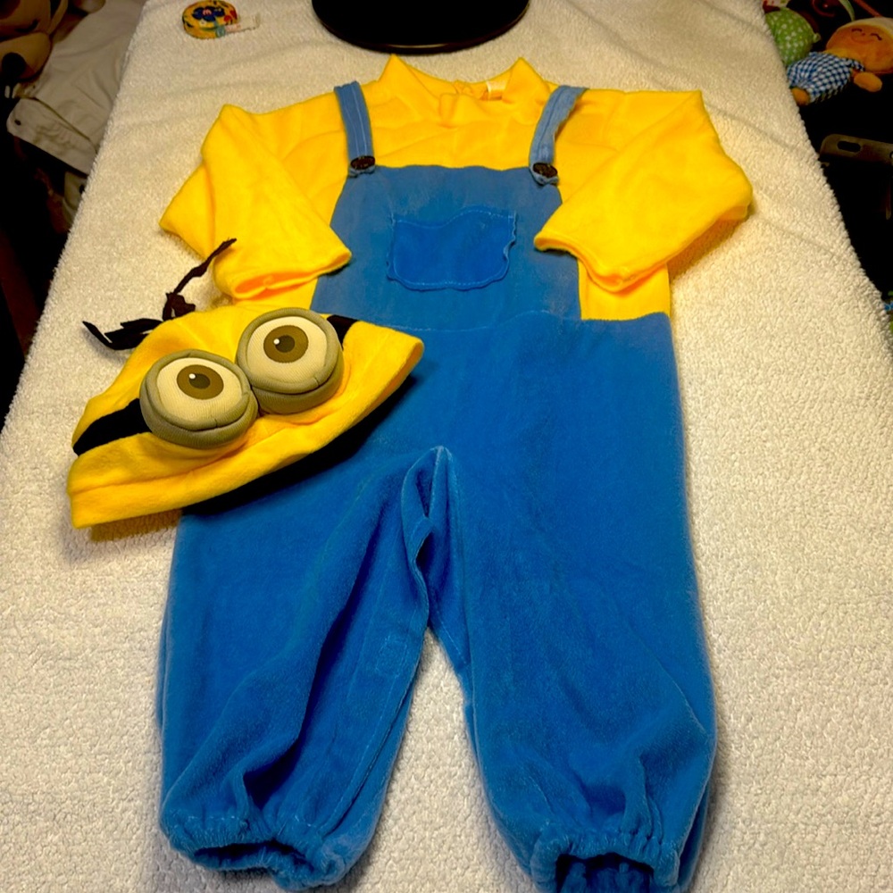Minions Toddler Kevin Jumpsuit Costume size 2/3T